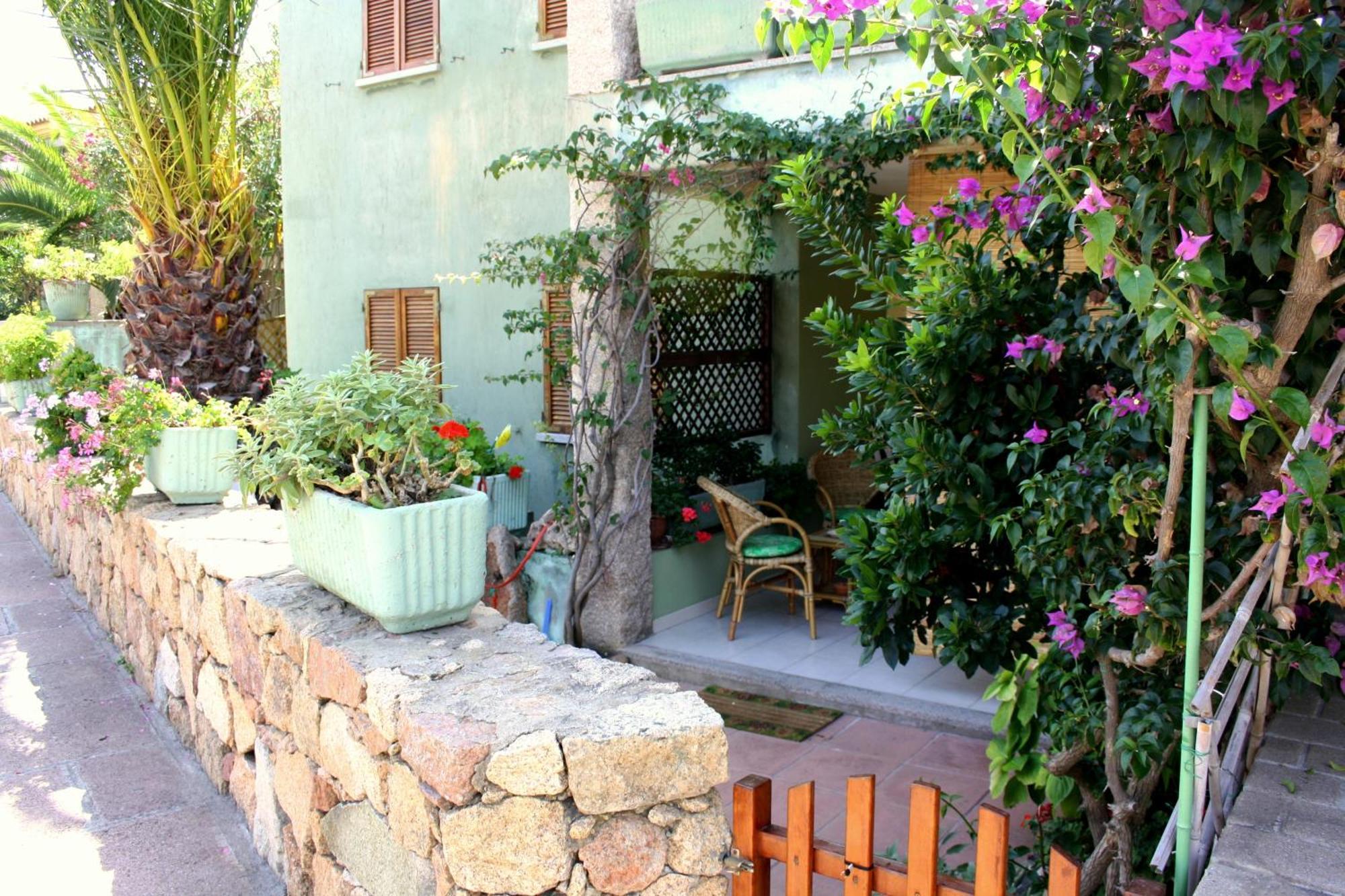 Appartamenti Ideal Isola Rossa Dış mekan fotoğraf