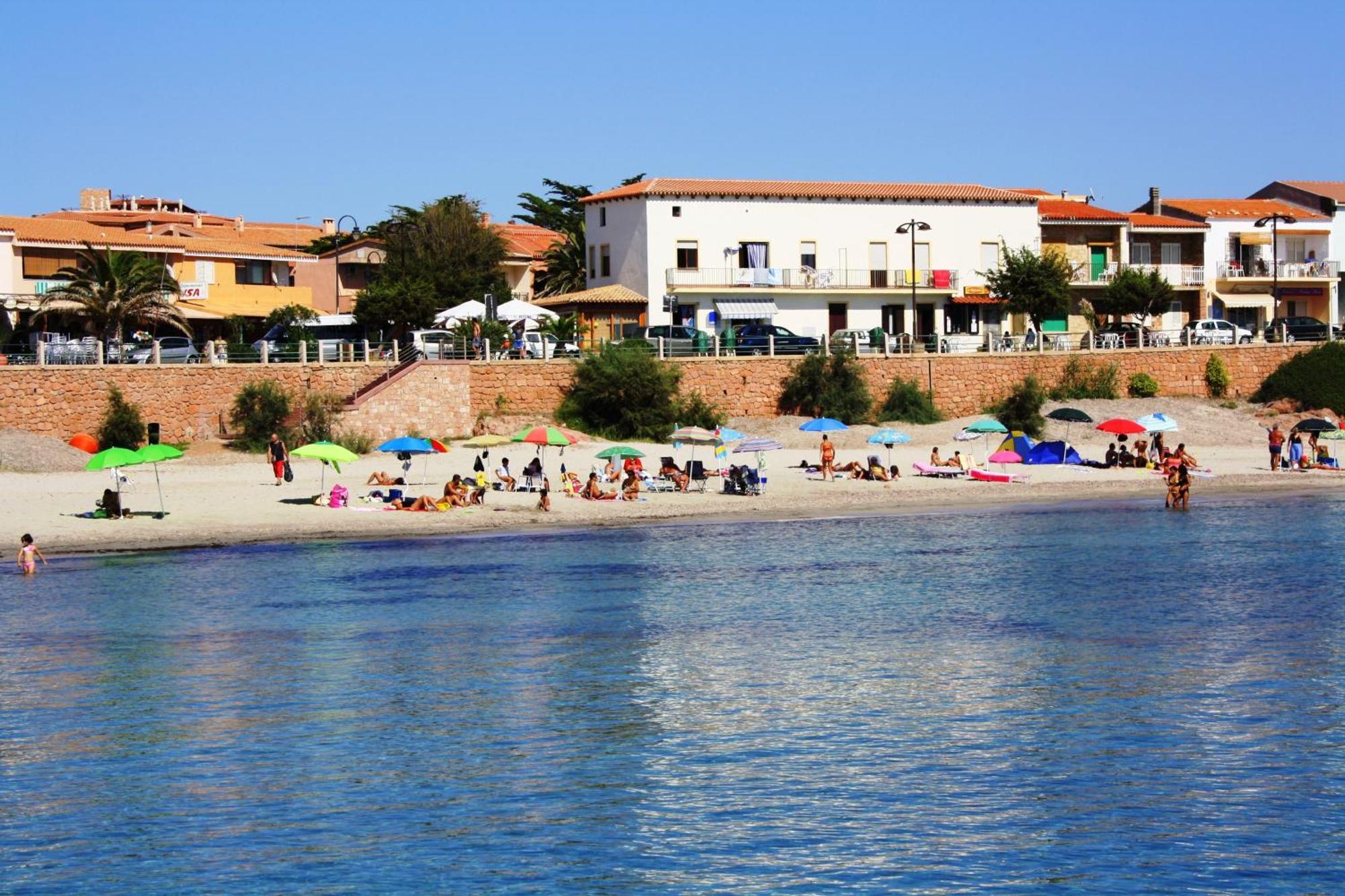 Appartamenti Ideal Isola Rossa Dış mekan fotoğraf
