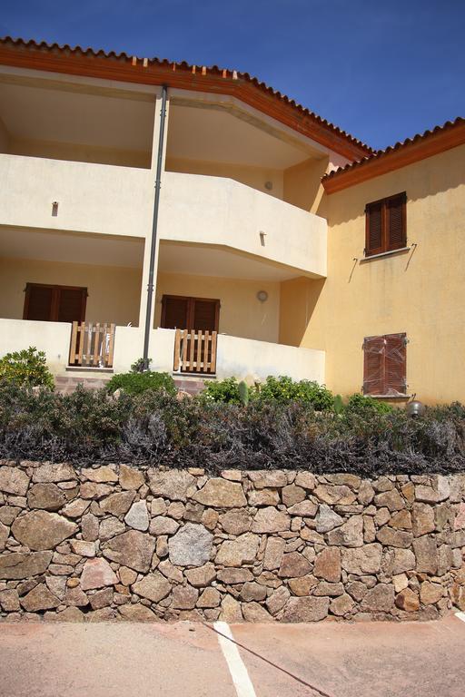 Appartamenti Ideal Isola Rossa Dış mekan fotoğraf