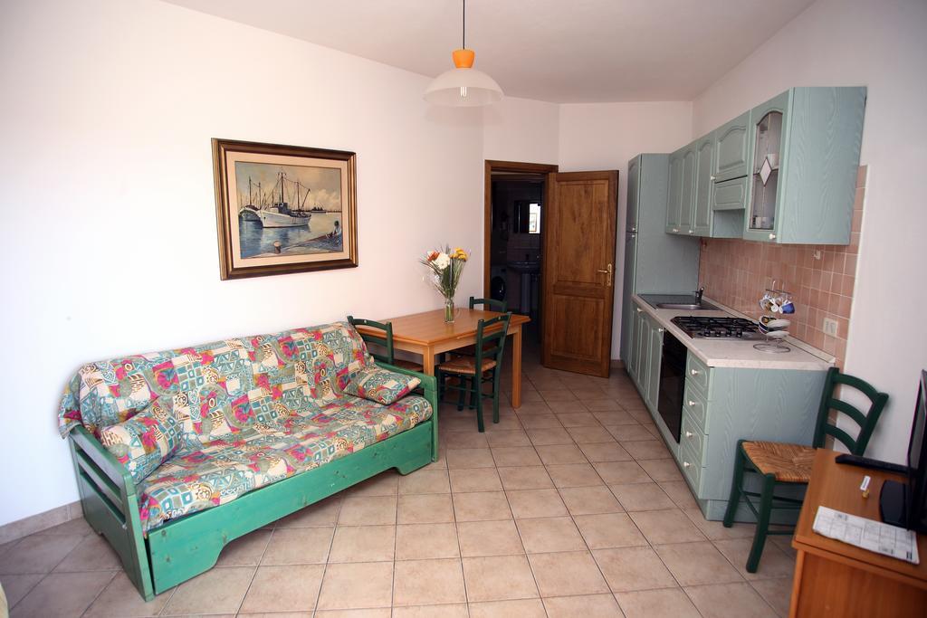 Appartamenti Ideal Isola Rossa Dış mekan fotoğraf