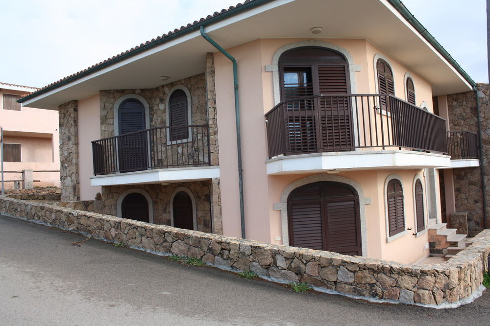 Appartamenti Ideal Isola Rossa Dış mekan fotoğraf